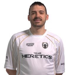 Chifly - Team Heretics player, EVA Pro League - professional VR esports