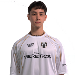 Maik - Team Heretics player, EVA Pro League - professional VR esports